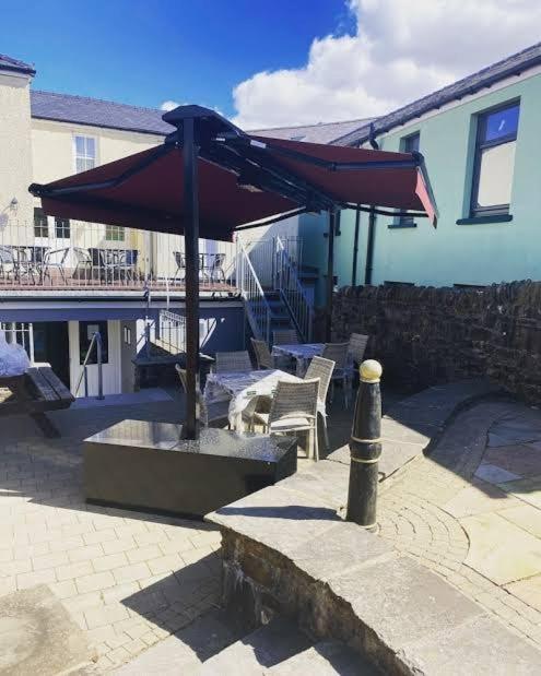 Cambrian Inn Tredegar Ngoại thất bức ảnh